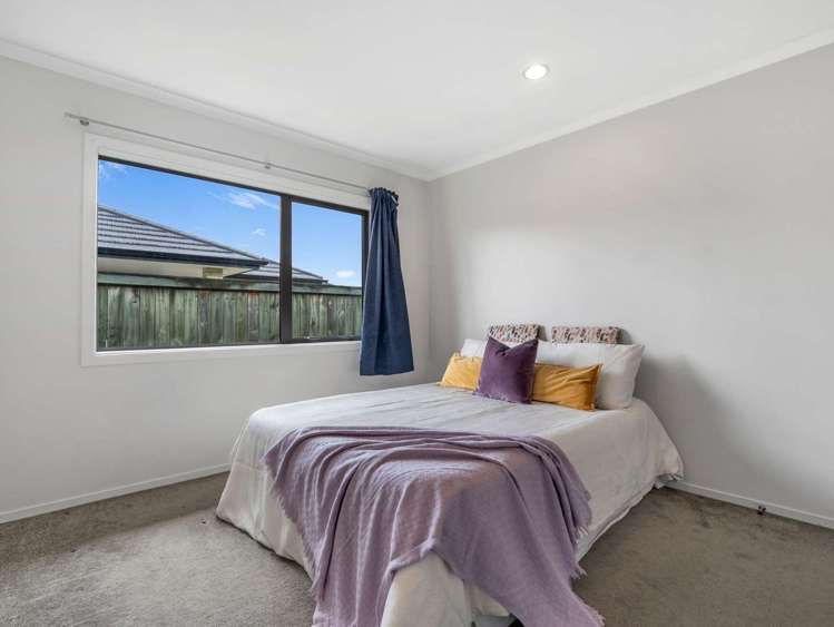 39 Carroll Place Owhata_12