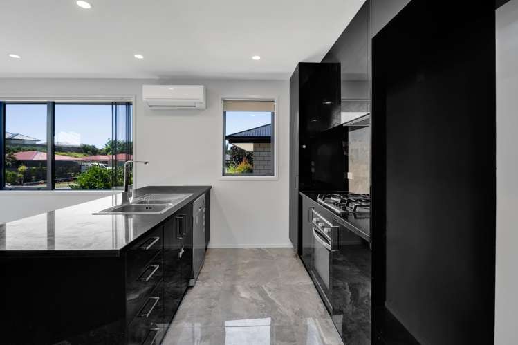 8A Frederick Place Whalers Gate_2