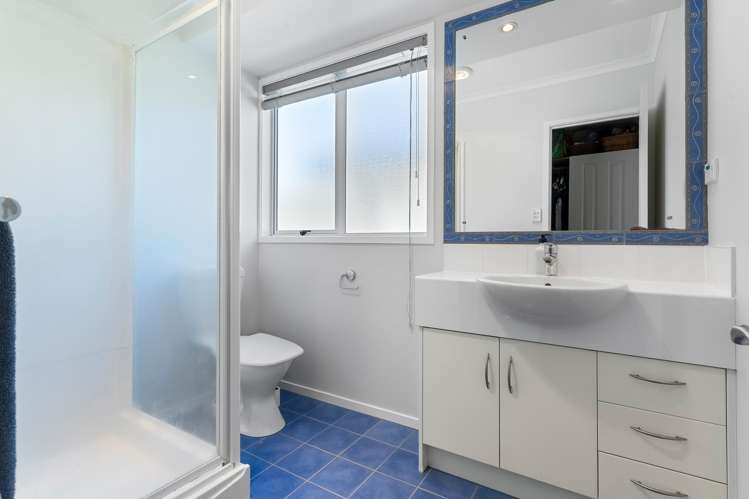 70 Wairere Road The Gardens_13