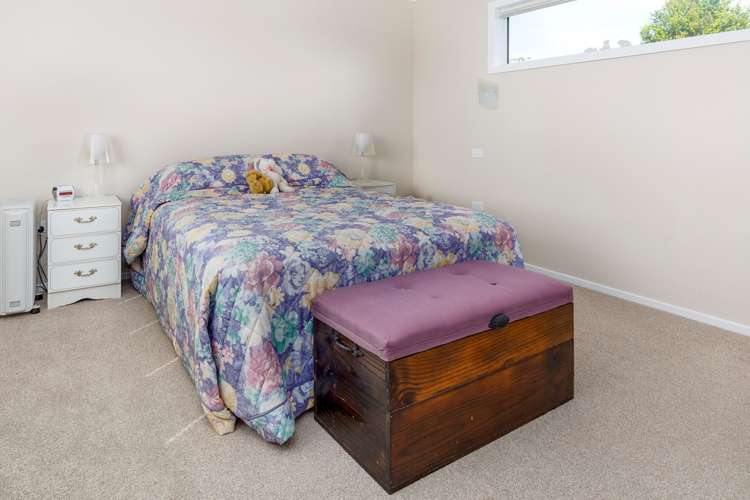 1b Front Miranda Road Waitakaruru_10