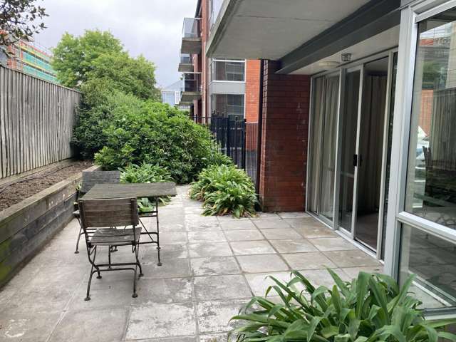 2-Bedroom Apartment in Prime Central Location
