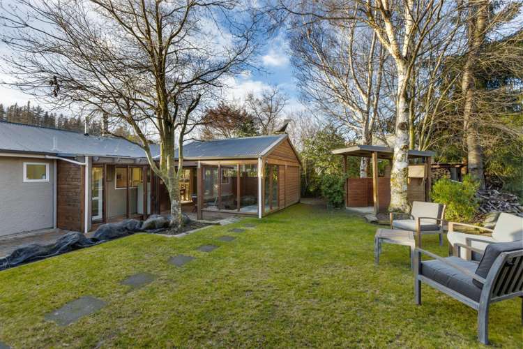 7 Larch Place Wanaka_17