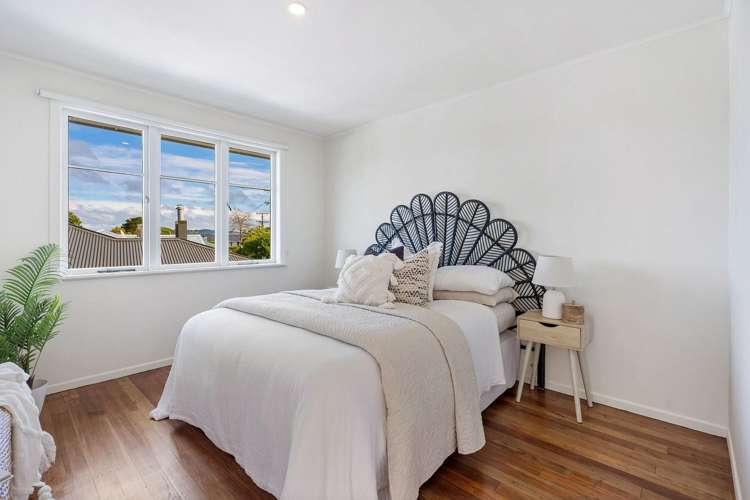47 Clotworthy Crescent Onerahi_9