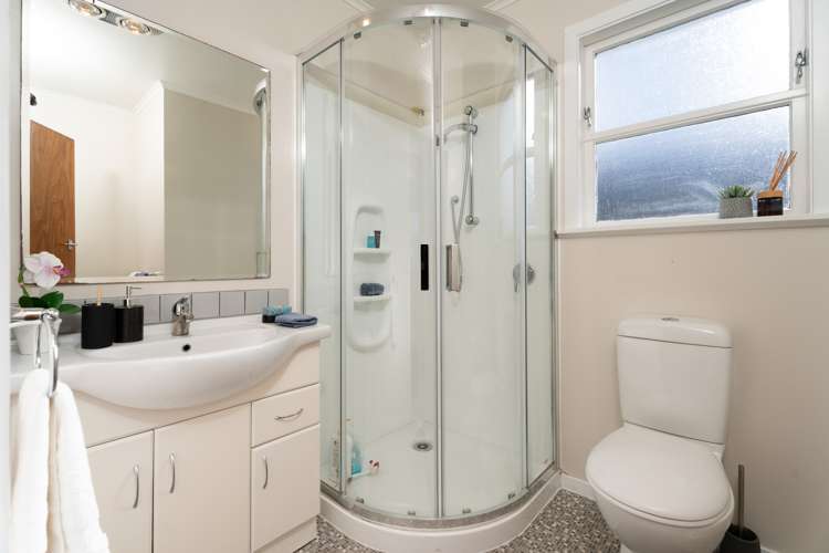 13 Mclellan Street Tawa_12