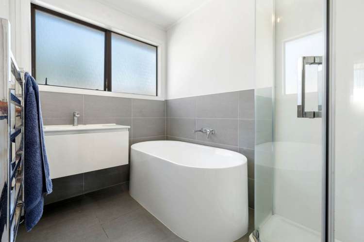 24 Fitzherbert Avenue West Harbour_7