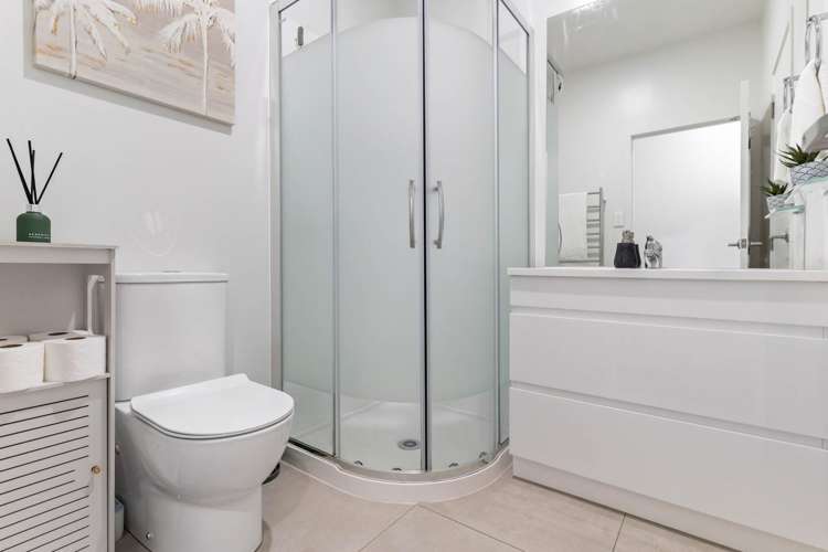 29 Tahere Road Flat Bush_16