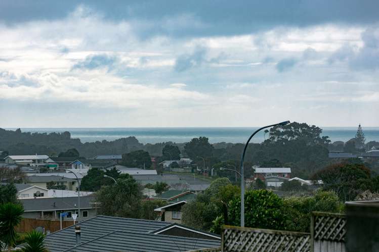 142 Parklands Avenue Bell Block_17