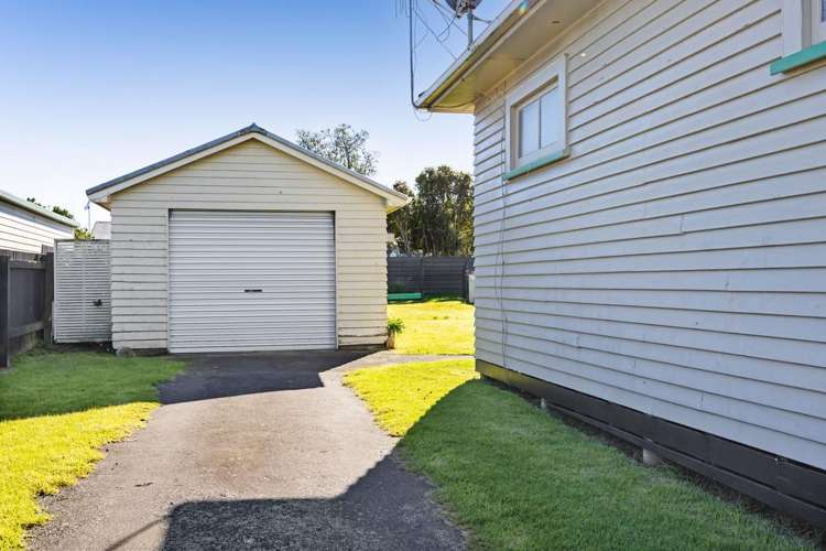 51 Terou Street Manaia_11