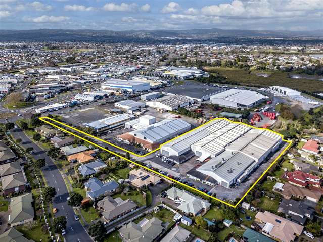 Large Scale Industrial in the heart of Takanini