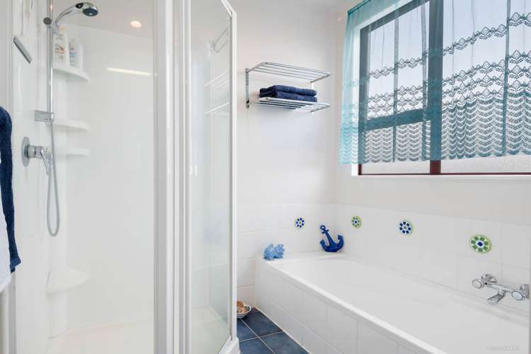 11 Rathmar Drive Manurewa_14