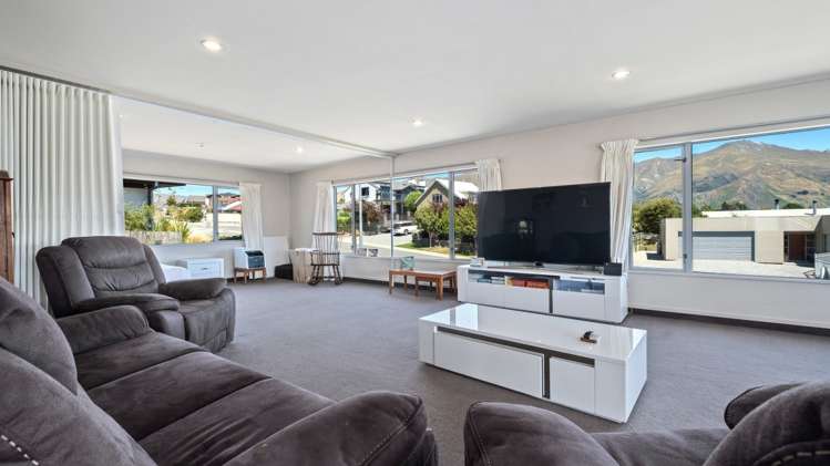 99 Kings Drive Wanaka_8