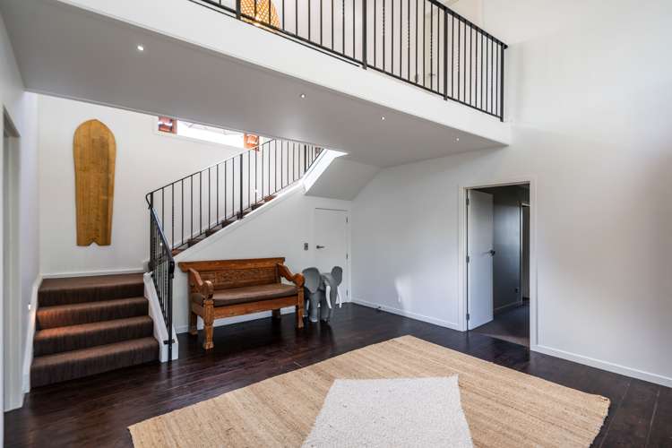 1 Lorenzen Bay Road Raglan_27