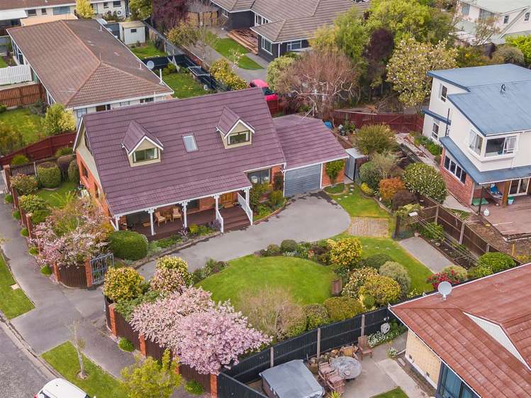 9 Sawtell Place Northcote_16