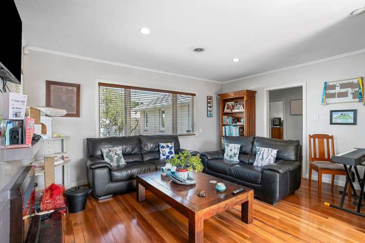 1/1 Gloria Avenue Te Atatu Peninsula_5