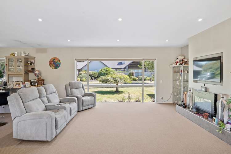 11 John Campbell Crescent Hillmorton_13