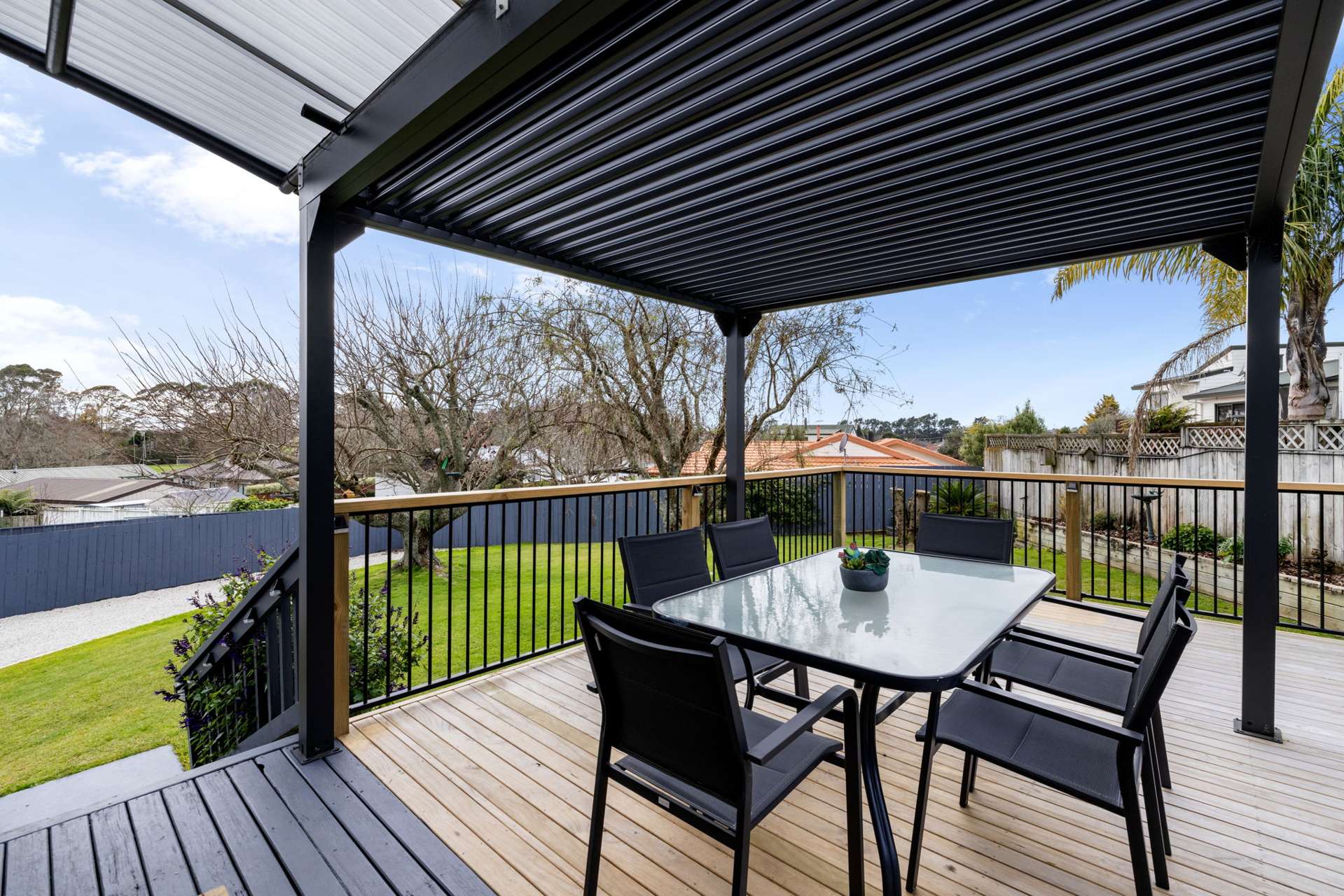 43 Lansdowne Crescent Glenview_0