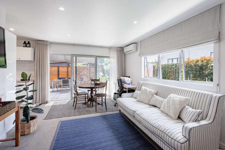 702 Oak Road Akina_8