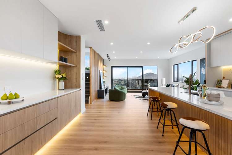 12 Mill Hill Close Flat Bush_11