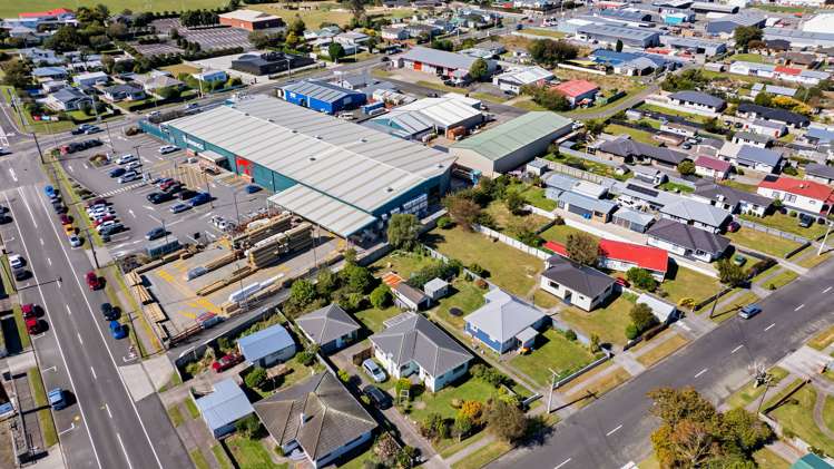 64 Egmont Street Hawera_18