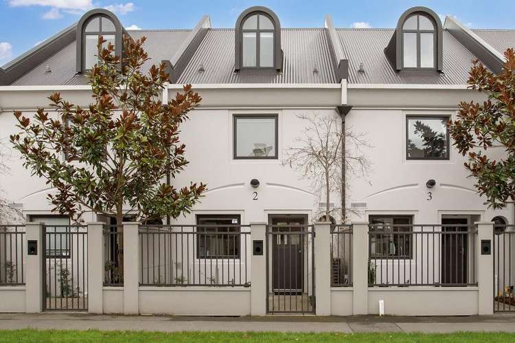 2/45 Chester Street West_0