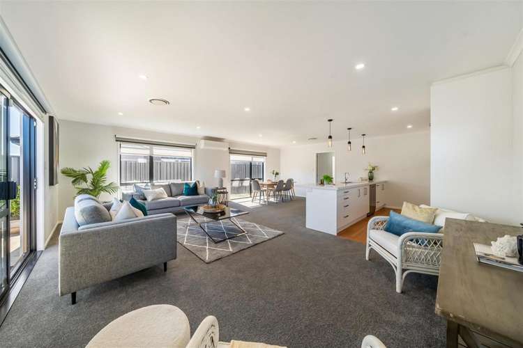 34 Te Kaeaea Crescent Wallaceville_14