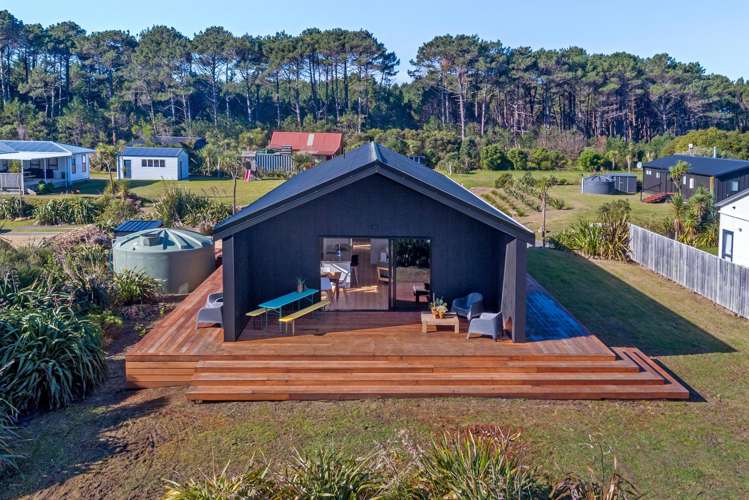 4 Tarapuka Way Māhia_16