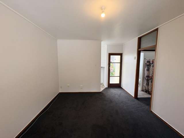 2/303 Lyndon Road West Hastings Central_4