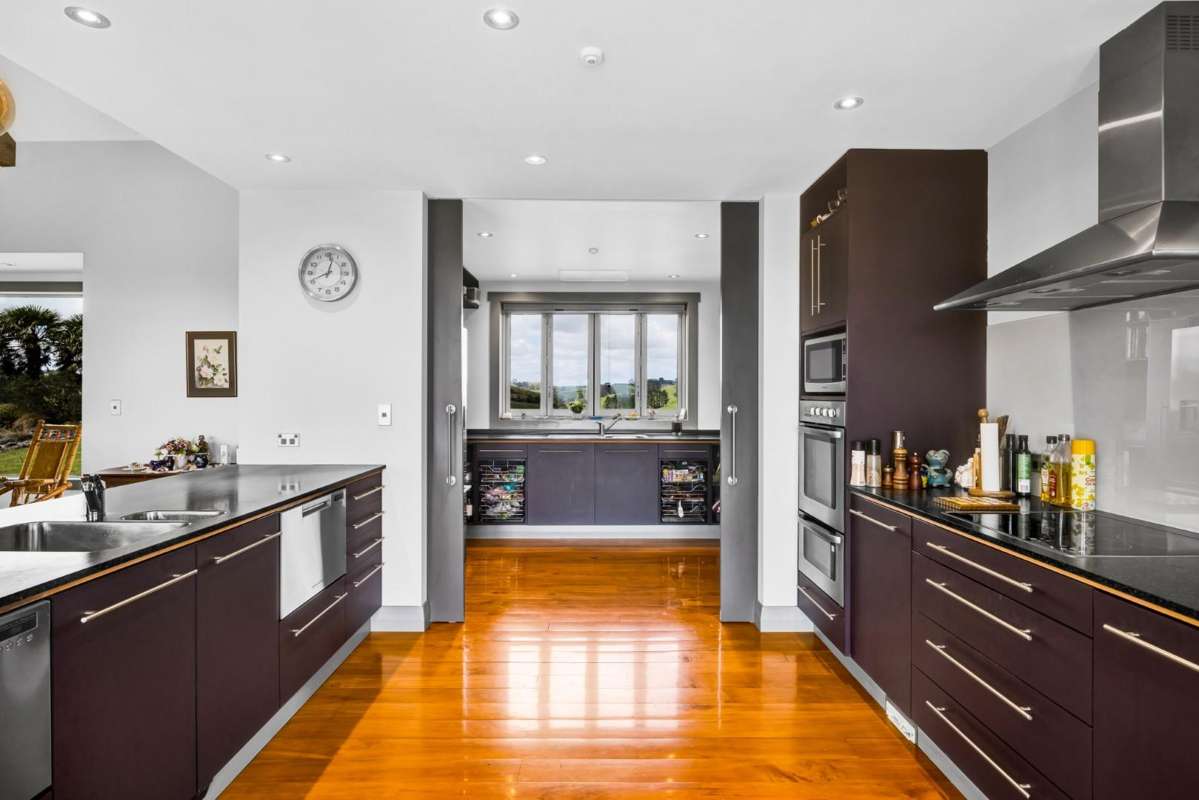 169 Hursthouse Road_1
