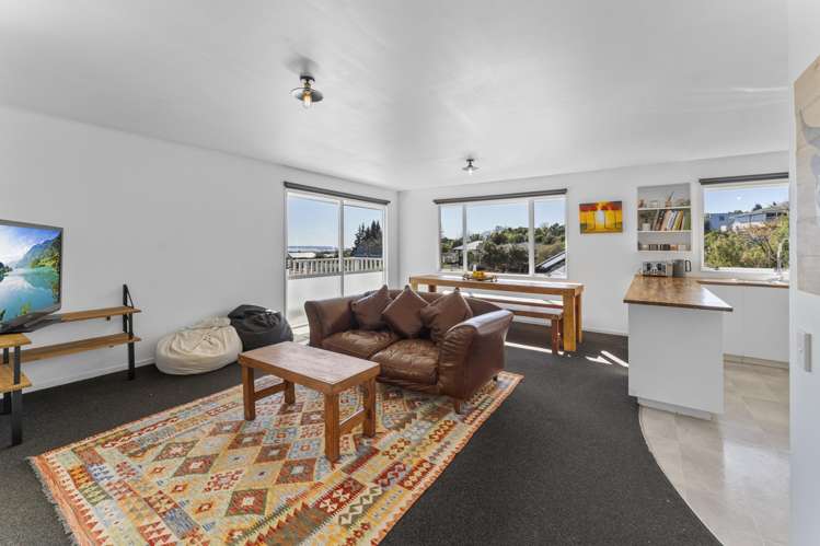 27 Idesia Grove Richmond_11