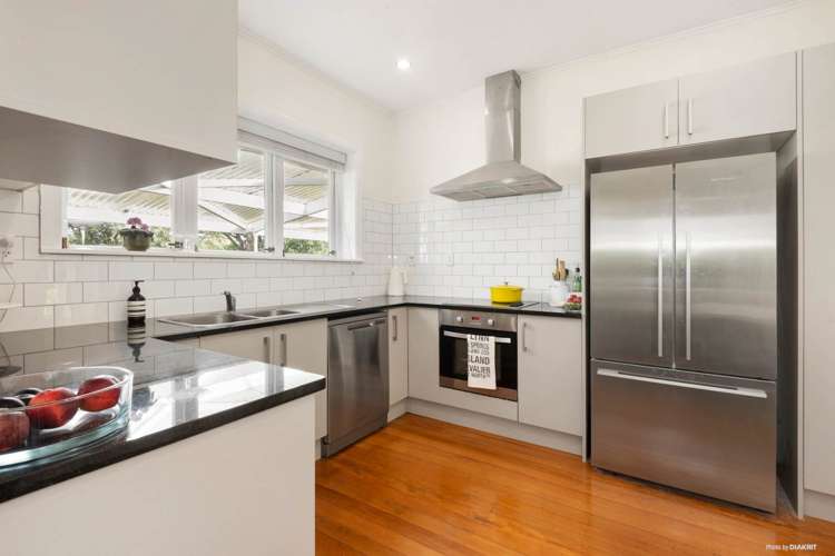 35 Fearon Avenue Mt Roskill_8