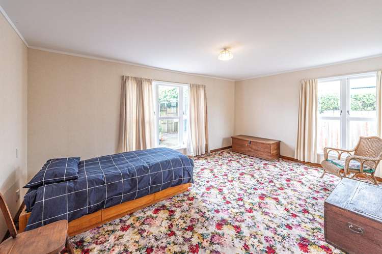 22 Selwyn Crescent College Estate_11