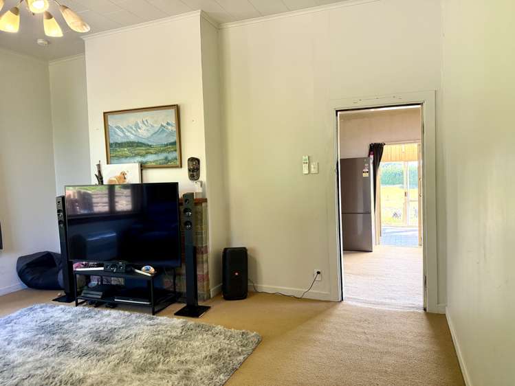 300 Moulson Street Tisbury_14