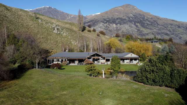 73 Alec Robins Road Dalefield/Wakatipu Basin_3