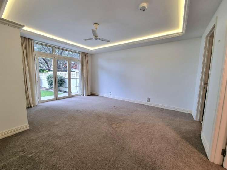 GB/8 Sidmouth Street 1616_8