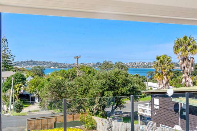 42 Swann Beach Road Stanmore Bay_4