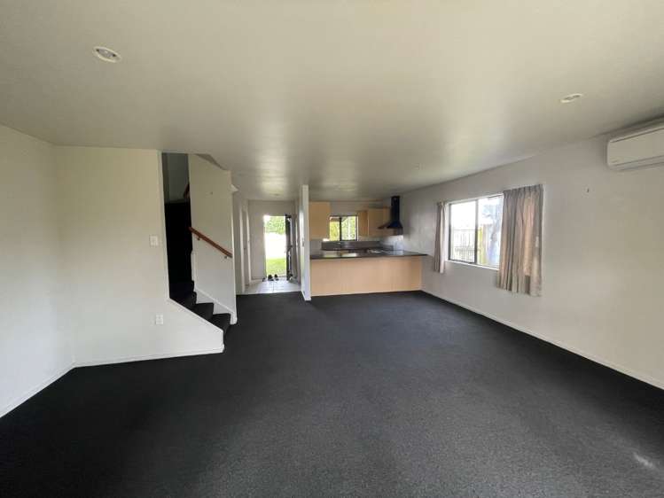 5/16 Yang Place Papakura_1