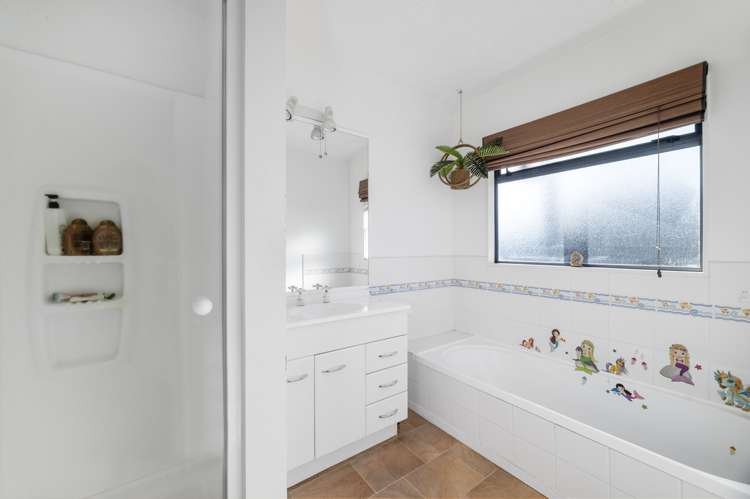 54 Balmoral Drive Hilltop_11