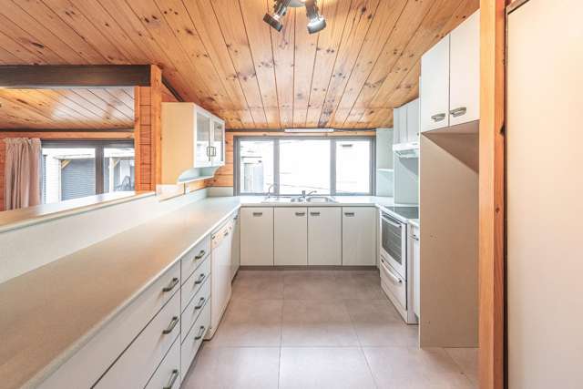 70 Lincoln Road Springvale_1