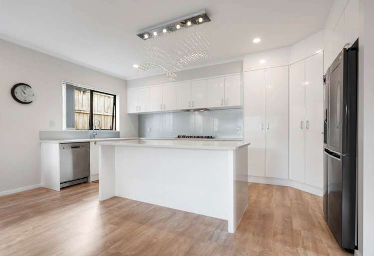 1 Ascension Crescent Orewa_15
