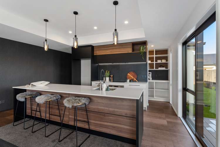 21 Brooklands Street Burwood_6