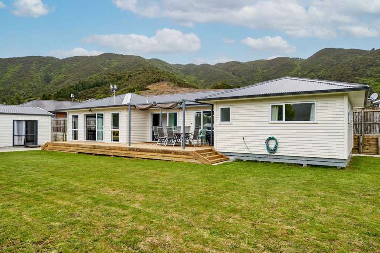 45b Ruthven Road Wainuiomata_1