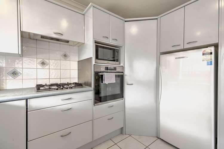 28 Argyle Street Hamilton East_13