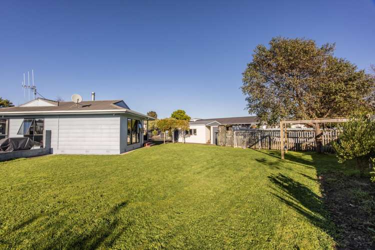 28 Peppertree Glade Kelvin Grove_17