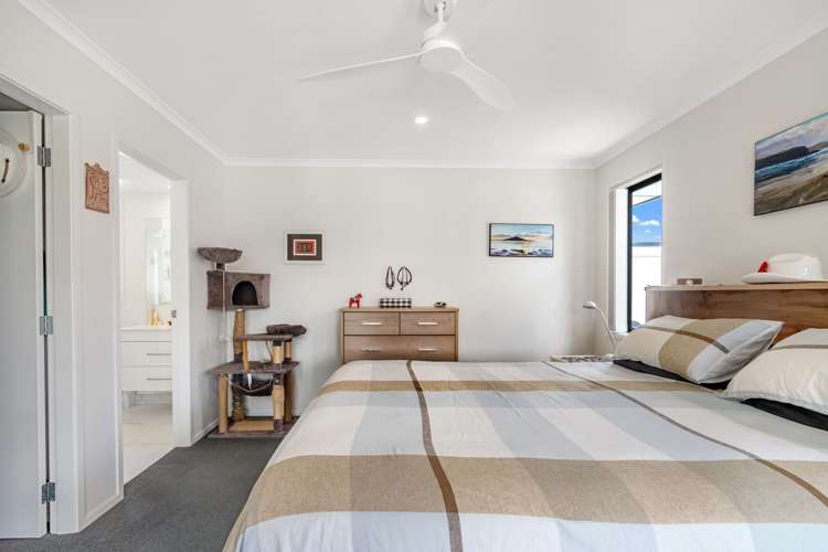 4 Te Taniwha Road One Tree Point_12