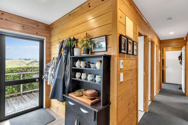 140a Cooper Road Pollok_19