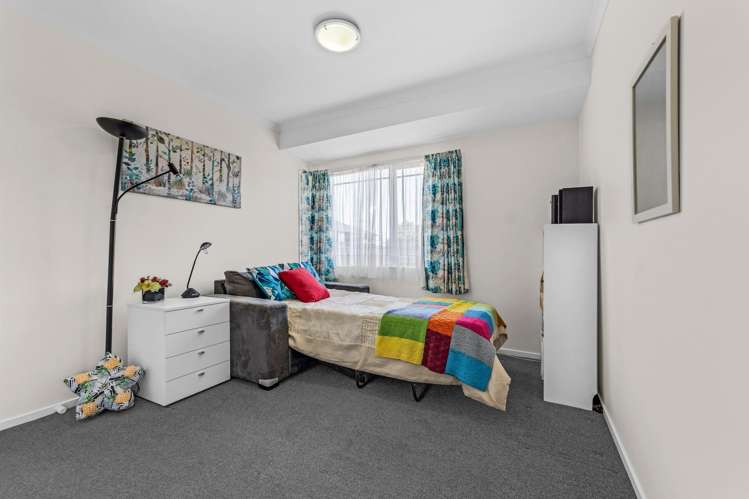 4 Hawkley Close Flat Bush_10