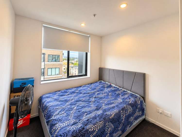 403/3 Rauemi Way Te Atatu South_3