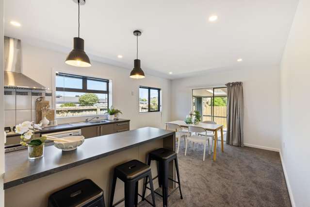 38 Vivian Street Burwood_4