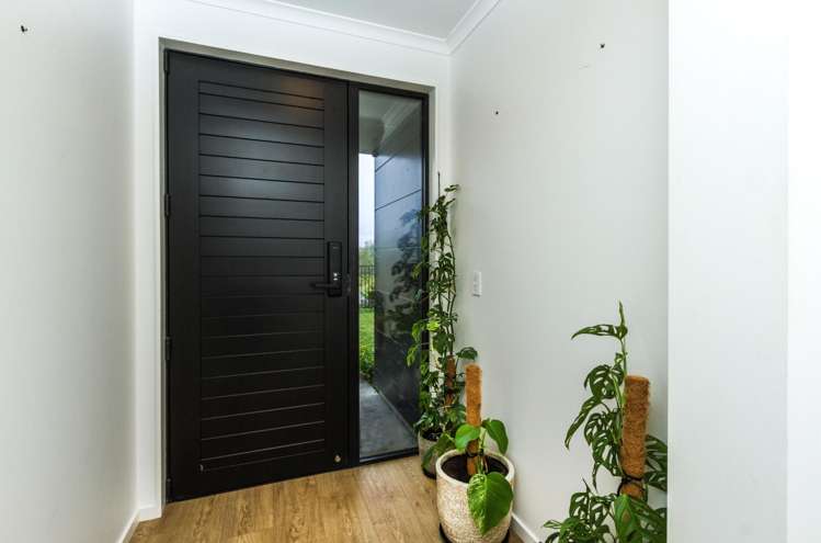28 Summersfield Boulevard_3
