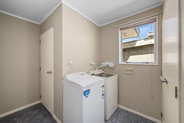 2/75 Howick Road Redwoodtown_9